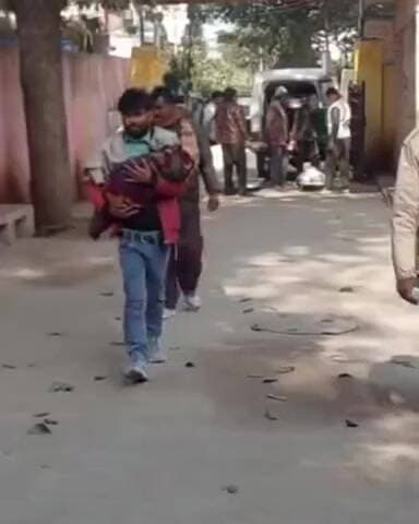 बिल्हौर: चौबेपुर थाना क्षेत्र में दूसरी मंजिल से गिरा मासूम, बहन के साथ खेलते समय हुआ हादसा