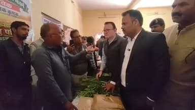 देवास नगर: फल सब्जी मंडी परिसर में जैविक हाट का शुभारंभ, कलेक्टर हुए शामिल