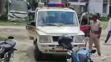 नावकोठी: पुलिस ने समसा से एक वारंटी को गिरफ्तार किया, हिरासत में लेकर न्यायालय भेजा