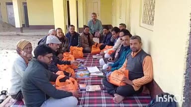 कटोरिया: तैलिक वैश्य धर्मशाला कटोरिया में आरएसएस के स्वयंसेवकों की हुई बैठक