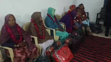 निवाड़ी: निवाड़ी पुलिस अधीक्षक डॉ. राय सिंह नरवरिया ने ओरछा वृद्ध आश्रम में वृद्धजनों का हाल जाना, कंबल किए वितरित