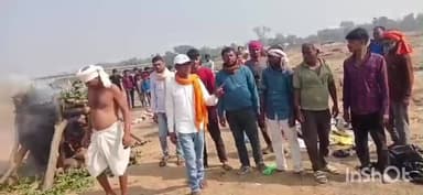 पिपरा: सड़क हादसे में हरिहरनाथ टोल प्लाजा कर्मी आशीष पासवान का ढाब में निधन, गांव में शोक की लहर