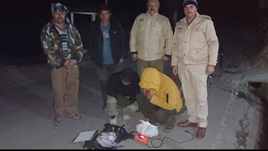 पधर: टिक्कन बाजार के पास पुलिस ने 2.244 किलो चरस के साथ दो युवकों को किया गिरफ्तार