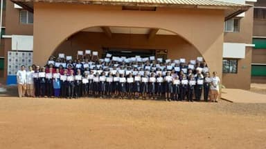 रत्नागिरी : सेंट थॉमस शाळेत १०५ मुलींना एचपीव्ही लसीकरण यशस्वी... जिल्हा परिषद आरोग्य विभागामार्फत लसीकरण करून घेण्यासाठी आवाहन...