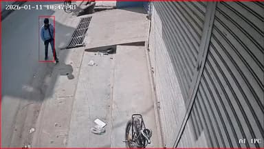 Variety store k samne se cycle chori Kiya hai
10:50 pachamba mein chori Kiya Hai