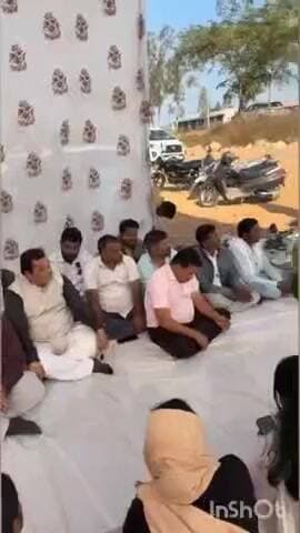 मनेंद्रगढ़ में काम के अधिकार की रक्षा को लेकर कांग्रेस का उपवास सत्याग्रह, नेताओं ने कहा- मनरेगा जनता की जीवनरेखा