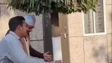 देवास नगर: केलोद गांव से रेवाड़ी की ओर अवैध शराब ले जाते हुए पुलिस ने शराब लाइसेंसी और एक अन्य को किया गिरफ्तार