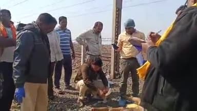 सिमगा: मजगांव रेलवे लाइन किनारे मिला अज्ञात युवक की सिर कटी लाश, हथबंद पुलिस जुटी जांच में