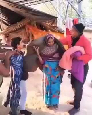 सिधौली: गंधौली में समाजसेवियों ने मानवता की मिसाल पेश करते हुए ठंड में ठिठुर रहे लोगों को कंबल किया वितरण