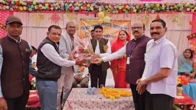 तिल्दा: टोहड़ा हायर सेकेंडरी स्कूल में वार्षिक उत्सव कार्यक्रम में मंत्री टंक राम वर्मा व नगर पालिका अध्यक्ष चंद्रकला वर्मा रहे उपस्थित