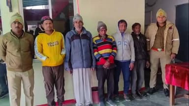 अमरोहा: अमरोहा देहात पुलिस ने इलाके में मारपीट कर दहशत फैलाने वाले 5 अभियुक्तों को किया गिरफ्तार