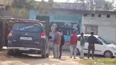 कन्नौज: जेवा गांव में टोल बचाकर जा रही दो गाड़ियां आपस में रगड़ी, दोनों पक्ष भिड़े