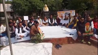 तालेड़ा: बूंदी में मनरेगा को लेकर कांग्रेस ने किया एकदिवसीय उपवास, कल से 29 जनवरी तक कांग्रेस पंचायत मुख्यालय पर कार्यक्रम करेगी