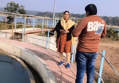 निवाड़ी: निवाड़ी कलेक्टर श्रीमती जमुना भिड़े ने ओरछा में वाटर फिल्टर प्लांट का अधिकारियों के साथ किया औचक निरीक्षण
