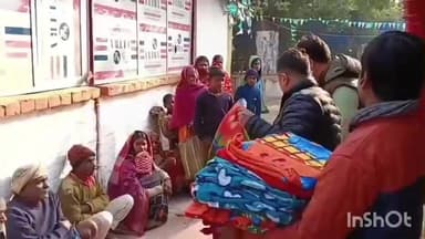 मुंगेर: डिप्टी मेयर खालिद हुसैन ने जरूरतमंदों के बीच कंबल बांटे