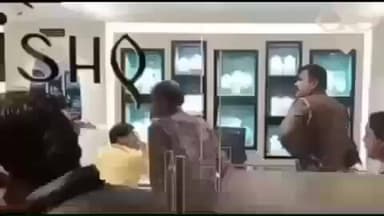 चास: बोकारो: सेक्टर 4 के तनिष्क ज्वेलरी शोरूम में लूट की कोशिश नाकाम, सतर्कता से टली बड़ी वारदात