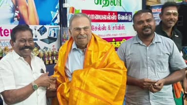 சாத்தூர்: குருலிங்காபுரத்தில் நகரதிமுக சார்பாக தைப்பொங்கல் திருநாளை முன்னிட்டு கிளாசிக்பேட்மிட்டன் அகாடமி உள்விளையாட்டு அரங்கில் விளையாட்டு போட்டிகள் நடைபெற்றது