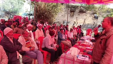 ज़ीरादेई: जिरादेई स्टेशन के पास खेग्रामस का जिला कन्वेंशन आयोजित