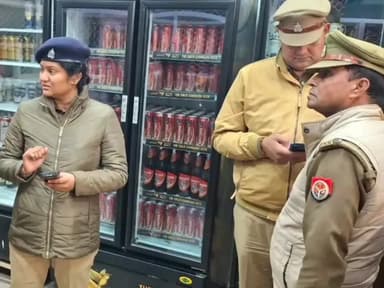 सफीपुर: सफीपुर में शराब ठेकों की सघन चेकिंग, नियमों के उल्लंघन पर सख्त कार्रवाई के निर्देश दिए आबकारी इंस्पेक्टर ने