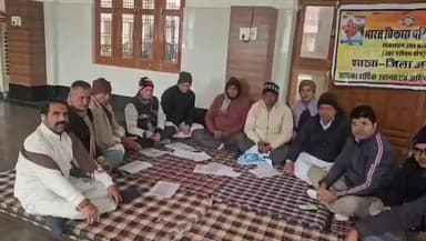 अनूपगढ़: 15 जनवरी को आयोजित होने वाले सामूहिक सरल विवाह कार्यक्रम को लेकर श्री गणेश मंदिर में हुई बैठक