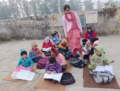 ਪਠਾਨਕੋਟ: ਸੁਜਾਨਪੁਰ ਵਿੱਚ ਗਰੀਬ ਬੱਚਿਆ ਲਈ ਬਣਾਇਆ ਗਿਆ ਏਕਲ ਵਿਦਿਆਲਿਆ।