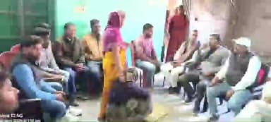 केरेडारी: बेगवरी गांव में विधायक रौशन लाल चौधरी ने मृतक सीताराम के परिजनों से मुलाकात की