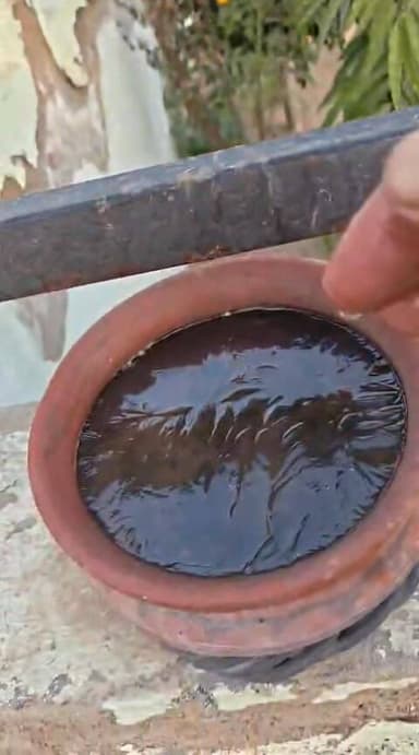 राजस्थान में शीतलहर ने रिकॉर्ड तोड़ असर दिखाया है। नवलगढ़ के साथ झुंझुनू, नागौर, सीकर और चुरू के कई इलाकों में तापमान गि...