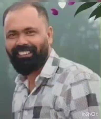 അമ്പലപ്പുഴ: കാക്കാഴം മേൽപാലത്തിൽ മിൽമാ പാൽ വിതരണ വാഹനത്തിൽ നിന്നും തെറിച്ചു വീണ യുവാവ് മരിച്ചു