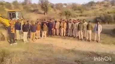 सरमथुरा: सरमथुरा वन विभाग ने झिरी क्षेत्र में भारी जाप्ते के साथ बजरी परिवहन के रास्तों को किया बंद