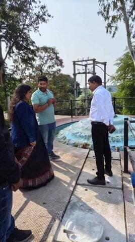 नरसिंहगढ़: इंदौर जल हादसे के बाद प्रशासन अलर्ट, कुरावर में नायब तहसीलदार व सीएमओ ने फिल्टर प्लांट का निरीक्षण कर शुद्धता जांची