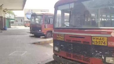 शेगाव: संतनगरी शेगावच्या बस स्थानकात स्वच्छता मोहीम! प्रवाशांना आकर्षित करण्यासाठी प्रशासनाचा प्रयत्न