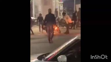 रायसेन: चलती बाइक में लगी आग, पेट्रोल पंप के पास लोगों और यातायात पुलिस ने पाया काबू, वीडियो आया सामने