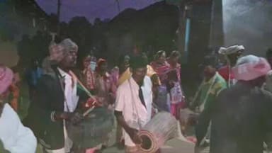 कुंडहित: कुंडहित में गोड़ टंडी पूजा के साथ सोहराय शुरू