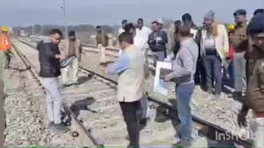 चकाई: सिमुलतला रेल हादसे के 'ग्राउण्ड जीरो' पर पहुंचे सीआरएस गुरु प्रकाश, तीन घंटे तक की जांच की