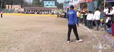 বাগনান ১: বাগনান পানিত্রাস হাই স্কুল মাঠে নবারুণ সংঘ তরফ থেকে নক আউট ক্রিকেট টুর্নামেন্টের আয়োজন