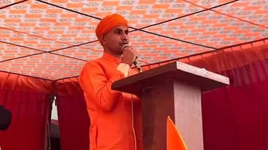 रसड़ा: चिलकहर के विशाल हिन्दू सम्मेलन में गूंजी सनातन एकता की हुंकार, श्रीनाथ मठ के महंत भी हुए शामिल