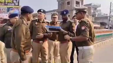 कर्वी: माघ मेला प्रयागराज के दृष्टिगत ADG प्रयागराज ने होल्डिंग एरिया, कर्वी यातायात व्यवस्था और रूट डायवर्जन का किया निरीक्षण