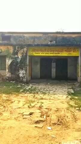 बारा: कई महीनों से बंद लोटाढ़ सहकारी समिति, खाद-बीज के लिए भटक रहे किसान, निजी दुकानदारों की मनमानी से बढ़ी परेशानी