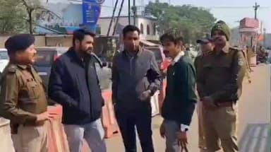 मंदसौर: आदर्श मार्ग को लेकर सरदार वल्लभभाई पटेल चौराहा पर ASP एवं कार्यपालन यंत्री ने अन्य अधिकारियों के साथ किया निरीक्षण