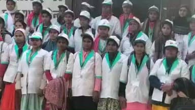 कोईलवर: कोईलवर पीएनबी आरसेटी में जीविका महिलाओं के वित्तीय साक्षरता प्रशिक्षण का समापन हुआ