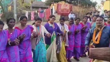 নিতুড়িয়া: নিতুড়িয়ার রায়বাঁধ অঞ্চলের নাড়াগড়িয়া ও আচকদা গ্রামে তৃণমূলের উন্নয়নের পাঁচালি নিয়ে মিছিল,পথসভা ও সংলাপ