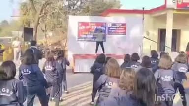 थानखम्हरिया: बेमेतरा के यातायात थाना परिसर में यातायात सड़क सुरक्षा माह के अंतर्गत वाकथान एरोबिक्स एवं जुंबा कार्यक्रम का आयोजन हुआ