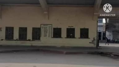 श्रीमहावीरजी रोडवेज बस स्टैंड की बुकिंग खिड़की सालभर से बंद, बसों का भारी टोटा, आमजन में गहरा रोष