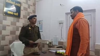 बस्ती: मासूम पिल्लों को मारने वाले पर कड़ी कार्रवाई की मांग, हिंदू युवा वाहिनी ने एसपी से की शिकायत