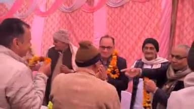 जानसठ: भोपा कस्बा निवासी डॉक्टर ध्रुवपाल सिंह को उत्तर प्रदेश सचिवालय में विशेष सचिव बनाया गया, ग्रामीणों में खुशी की लहर