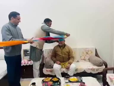 केंद्रीय विश्वविद्यालय राजस्थान अजमेर के कुल गुरु का पावटा में स्वागत किया गया