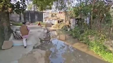 गौरिहार: ग्राम धावा में गंदे पानी की निकासी बनी बड़ी समस्या, विवाद का कारण