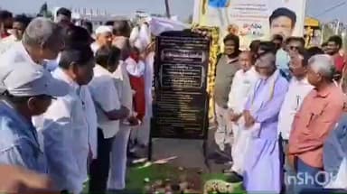 జగిత్యాల పట్టణ 25,26,11 వ వార్డులకు సంబంధించి కోటి రూ.తో సీసీ రోడ్డు పనులకు శంకుస్థాపన చేసిన శాసనసభ్యులు డా సంజయ్ కుమార్