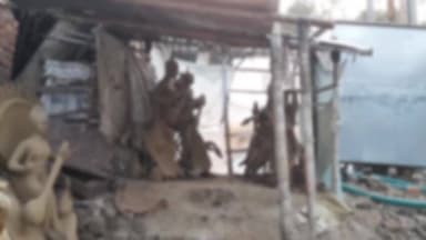 चेवाड़ा: आगामी सरस्वती पूजा को लेकर चेवाड़ा में मूर्तिकारों की हलचल बढ़ी