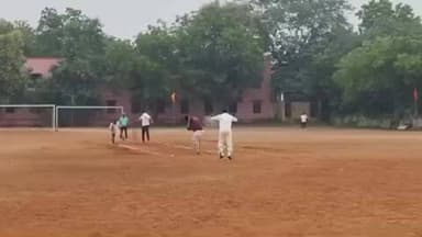 அருப்புக்கோட்டை: அருப்புக்கோட்டையில் திமுக சார்பில் பொங்கல் பண்டிகை முன்னிட்டு கிரிக்கெட் போட்டி கபடி போட்டி நடைபெற்றது